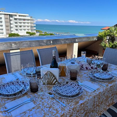 Blue Moon Penthouse Διαμέρισμα Τζεσόλο Λίντο Εξωτερικό φωτογραφία
