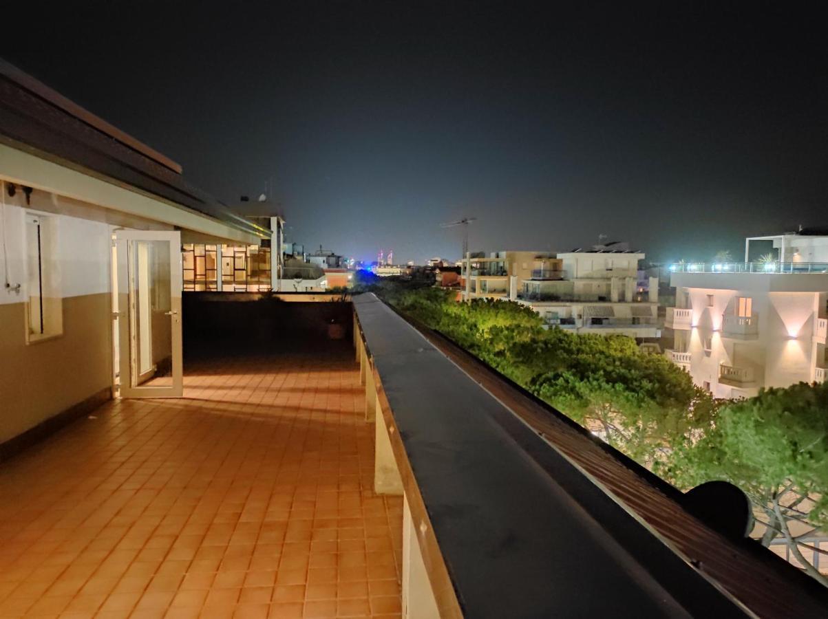 Blue Moon Penthouse Διαμέρισμα Τζεσόλο Λίντο Εξωτερικό φωτογραφία